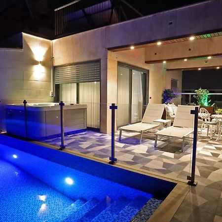 Luxury Rooftop Apartment In Netanya Exteriör bild