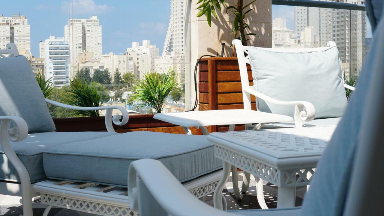 Luxury Rooftop Apartment In Netanya Exteriör bild