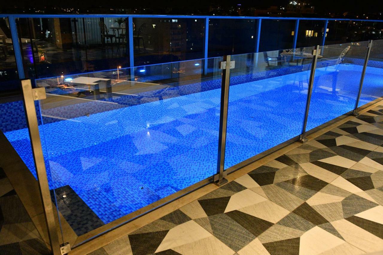 Luxury Rooftop Apartment In Netanya Exteriör bild