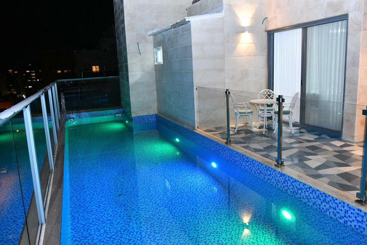 Luxury Rooftop Apartment In Netanya Exteriör bild