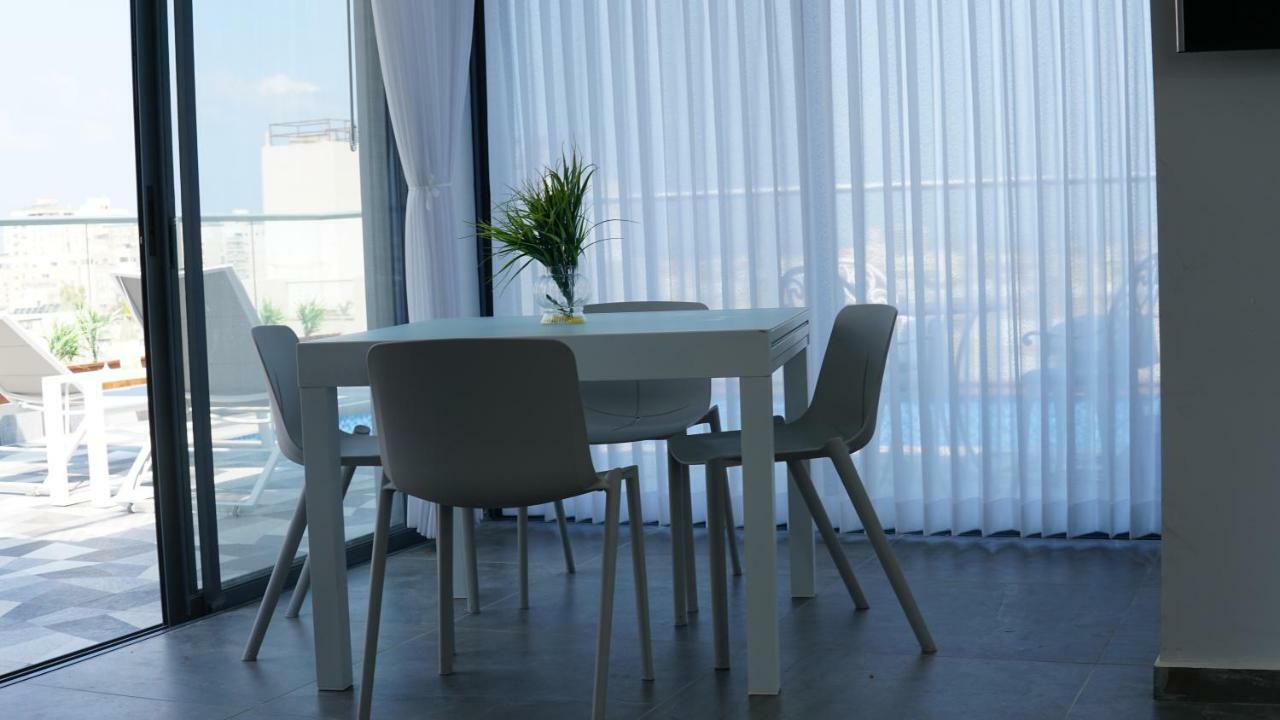 Luxury Rooftop Apartment In Netanya Exteriör bild
