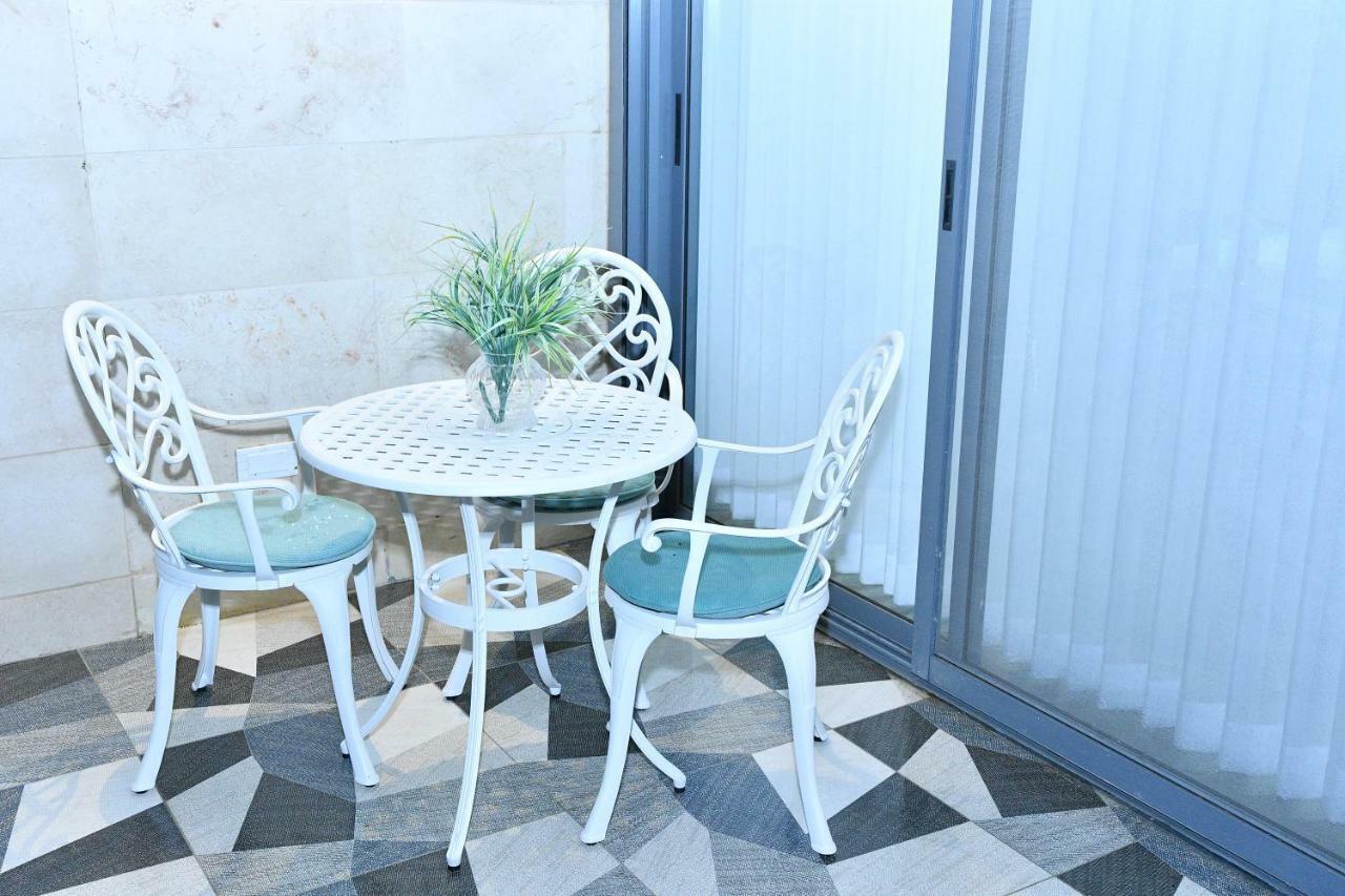 Luxury Rooftop Apartment In Netanya Exteriör bild